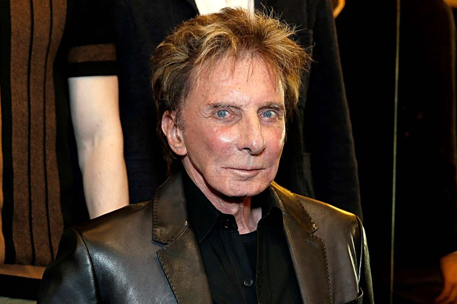 Barry Manilow Biography